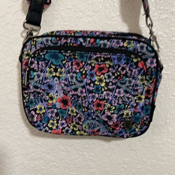 Sakroots Floral Crossbody Bag EUC - Picture 2 of 10